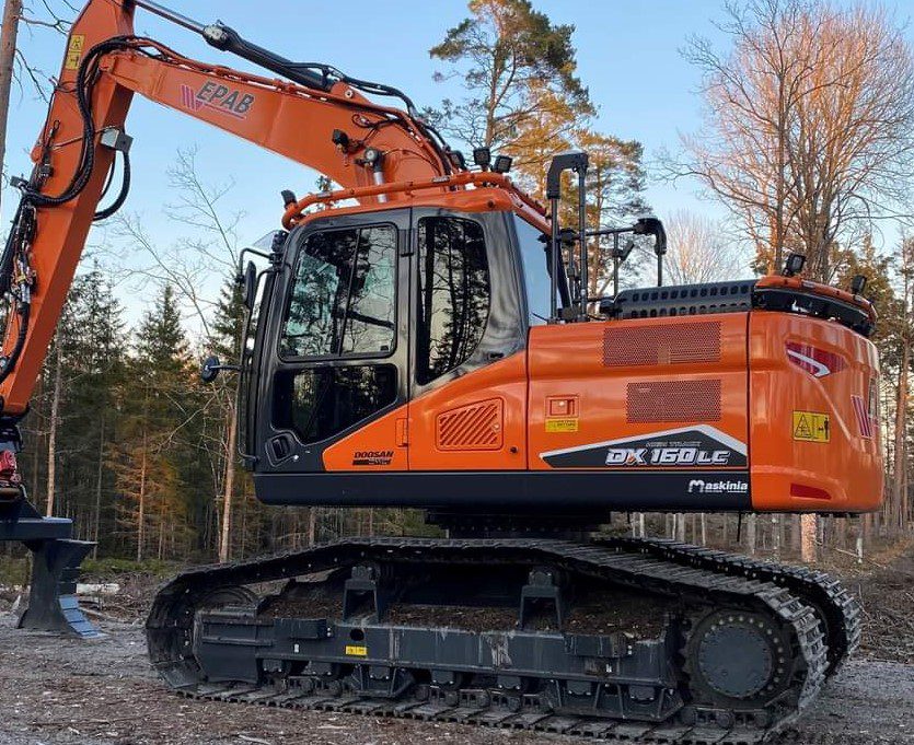 Develon DX230LC-9 - 260LC-9 Förlängd