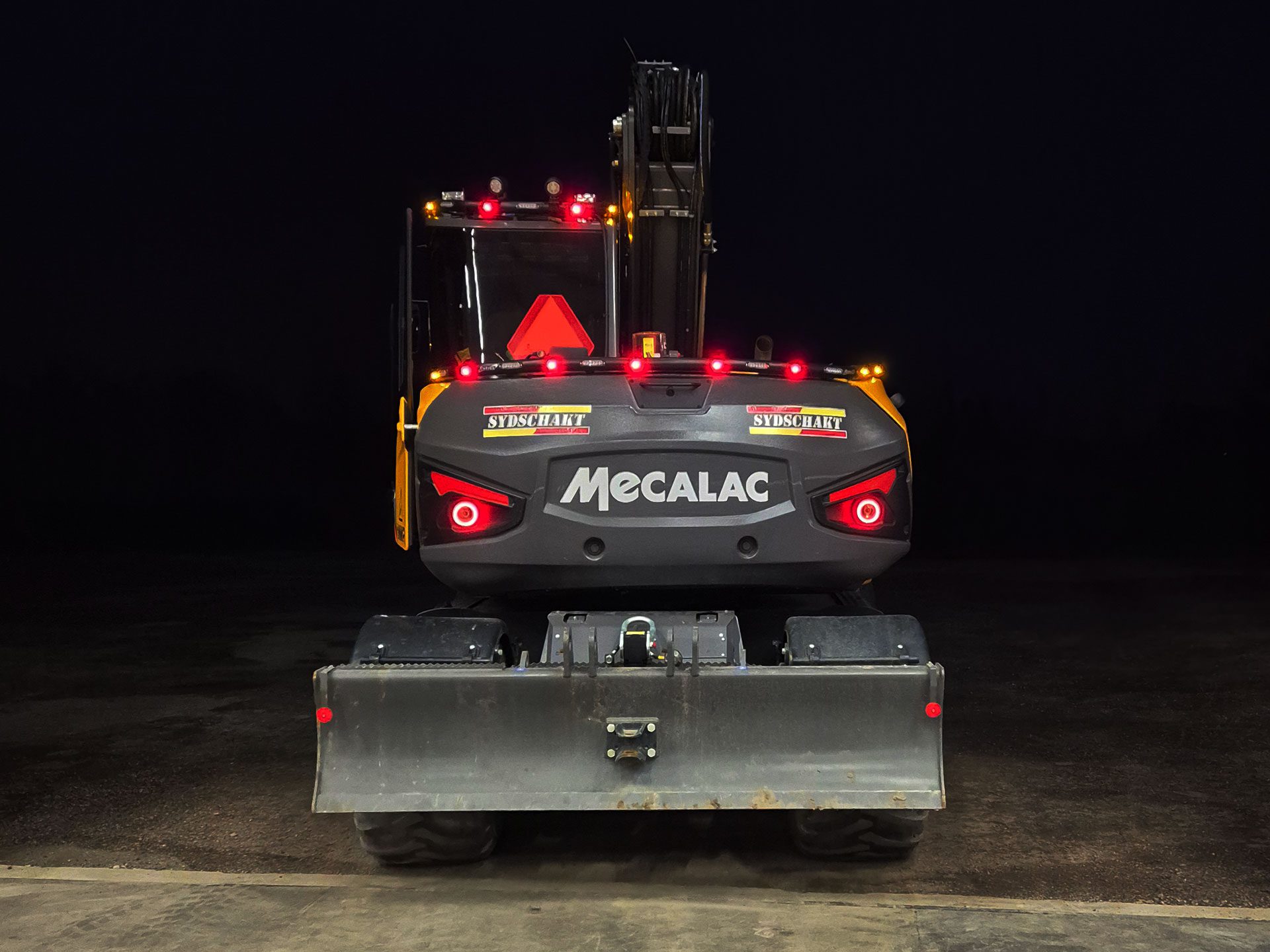 Huvbåge Mecalac AS1000