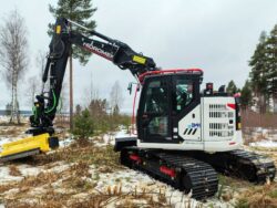 Motviktsbåge Hidromek HMK 145 LCSR-5