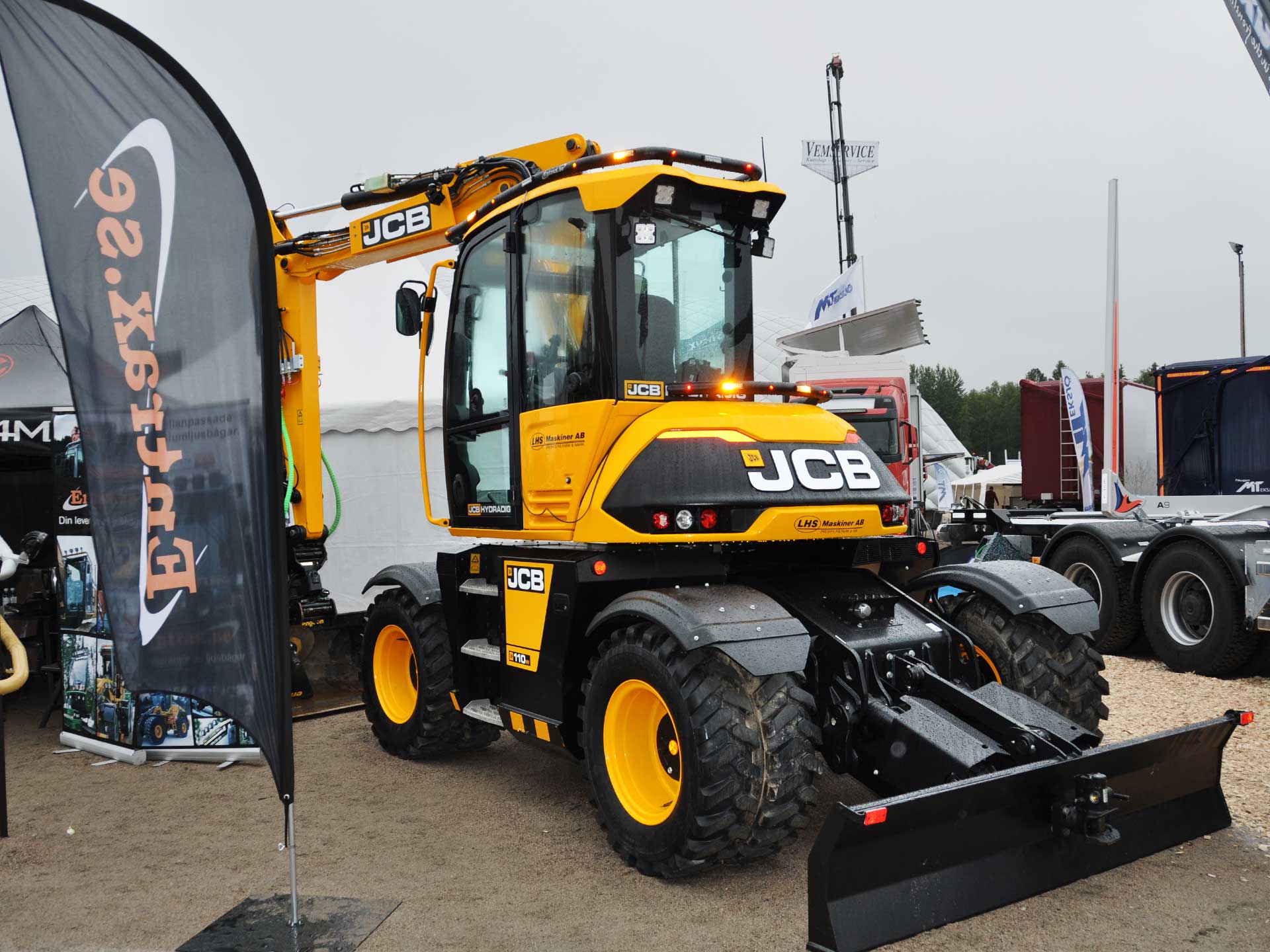 Huvbåge JCB Hydradig 110W